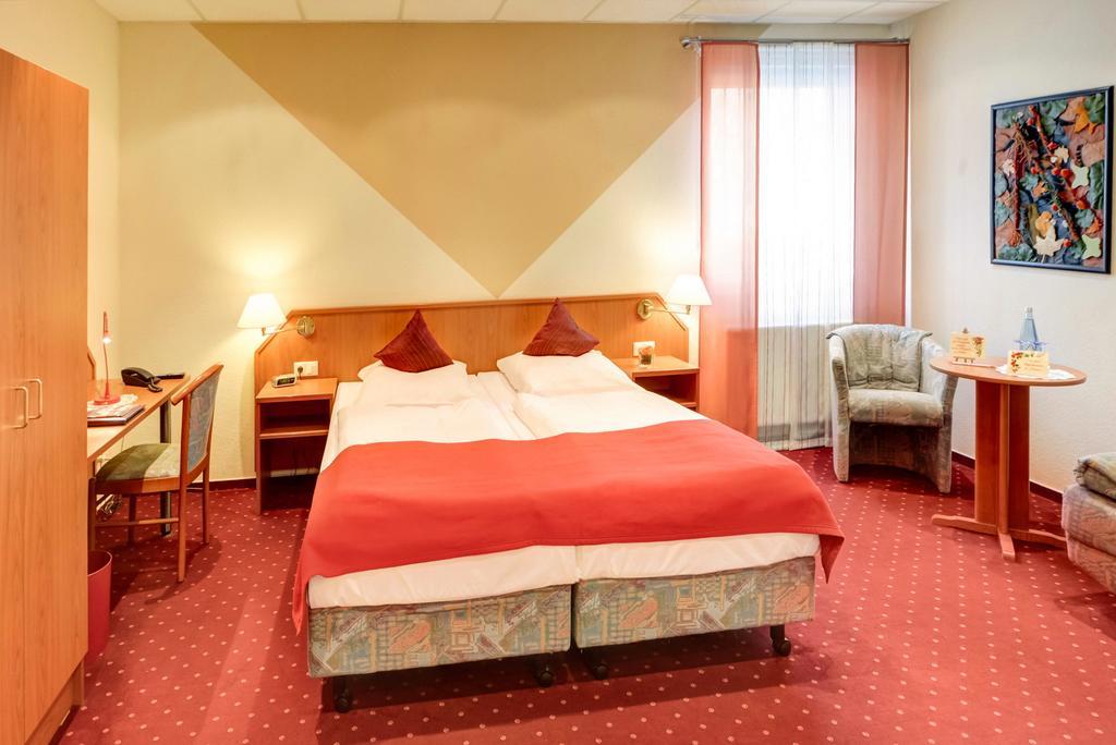 Hotel Restaurant Zum Werdersee Bremen Ngoại thất bức ảnh