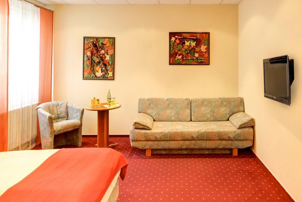 Hotel Restaurant Zum Werdersee Bremen Ngoại thất bức ảnh