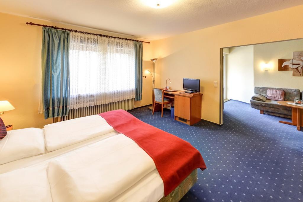 Hotel Restaurant Zum Werdersee Bremen Ngoại thất bức ảnh